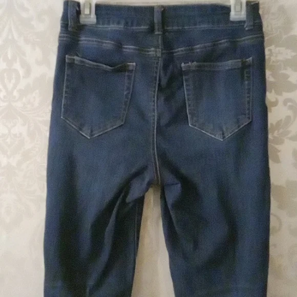 Time and Tru Skinny Jeans 6 - Picture 6 of 7